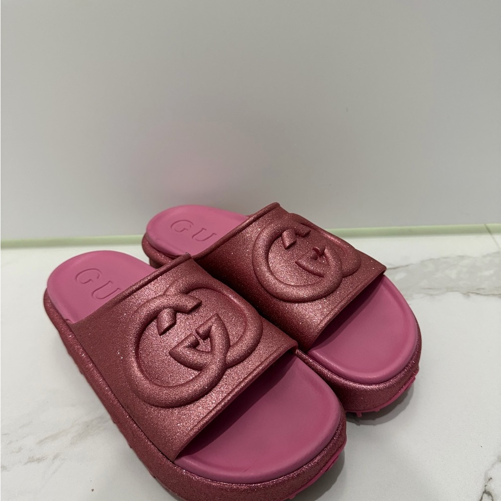 Gucci Interlocking G Slide